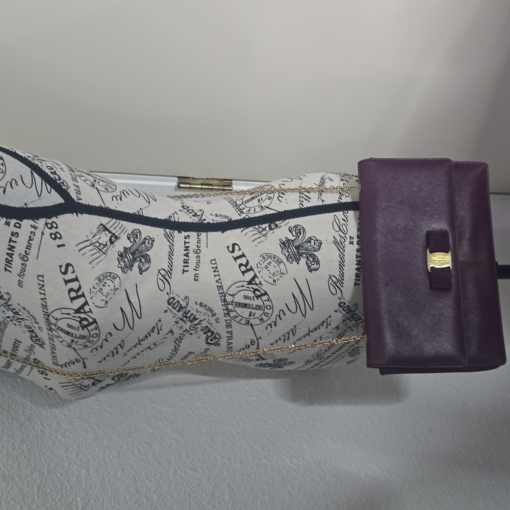 Salvatore Ferregamo Vera Bow Purple Leather Chain Crossbody (VERY GOOD)(COA)💜✨️